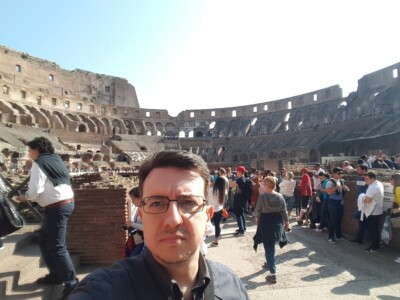 Dentro il Colosseo a Roma