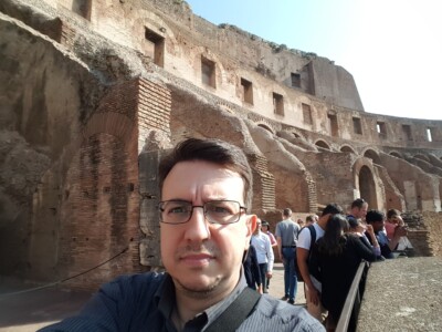 Dentro il Colosseo a Roma