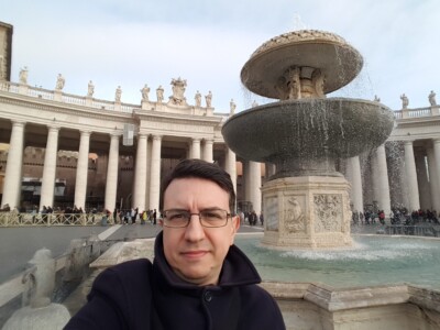 Davanti la Basilica di San Pietro, Roma