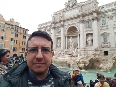 Davanti la Fontana di Trevi, Roma